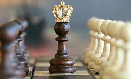 Royalty in the Vampyre Community – What is it and does it actually matter?