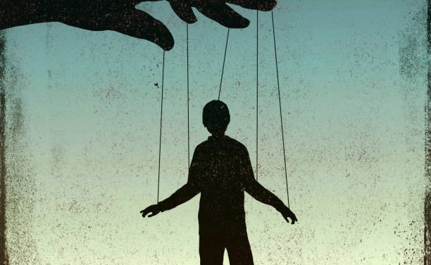 Learning to Recognize Harmful Behaviors in Vampyre Community Spaces